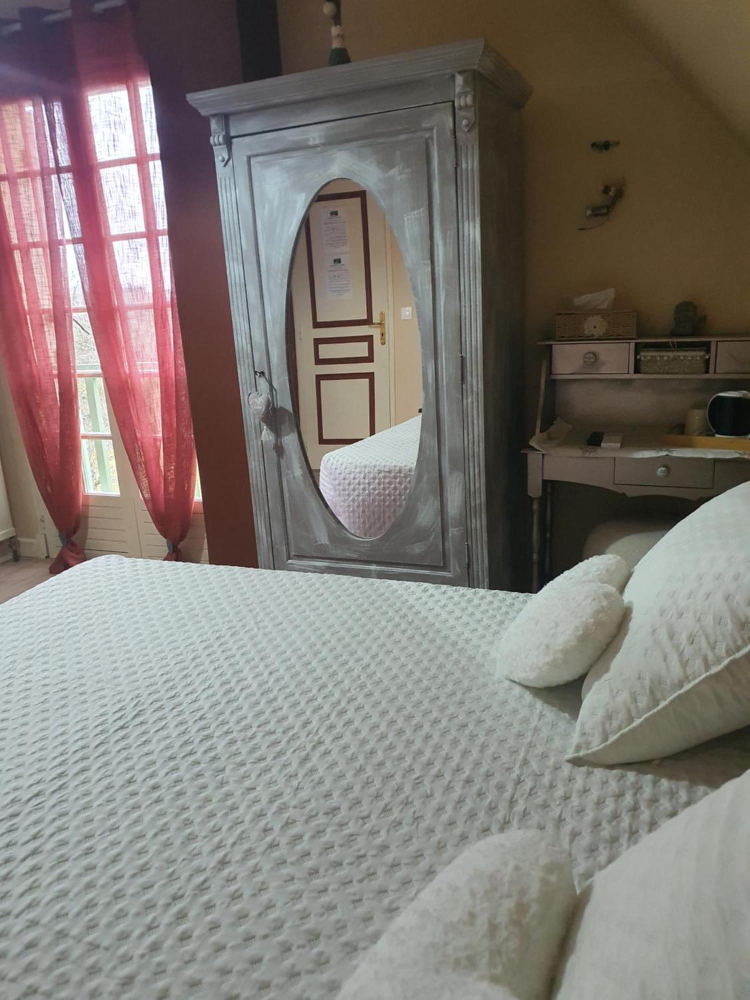 Bed and Breakfast Les Feuillantines Perigord Noir Сен-Сиприен Экстерьер фото